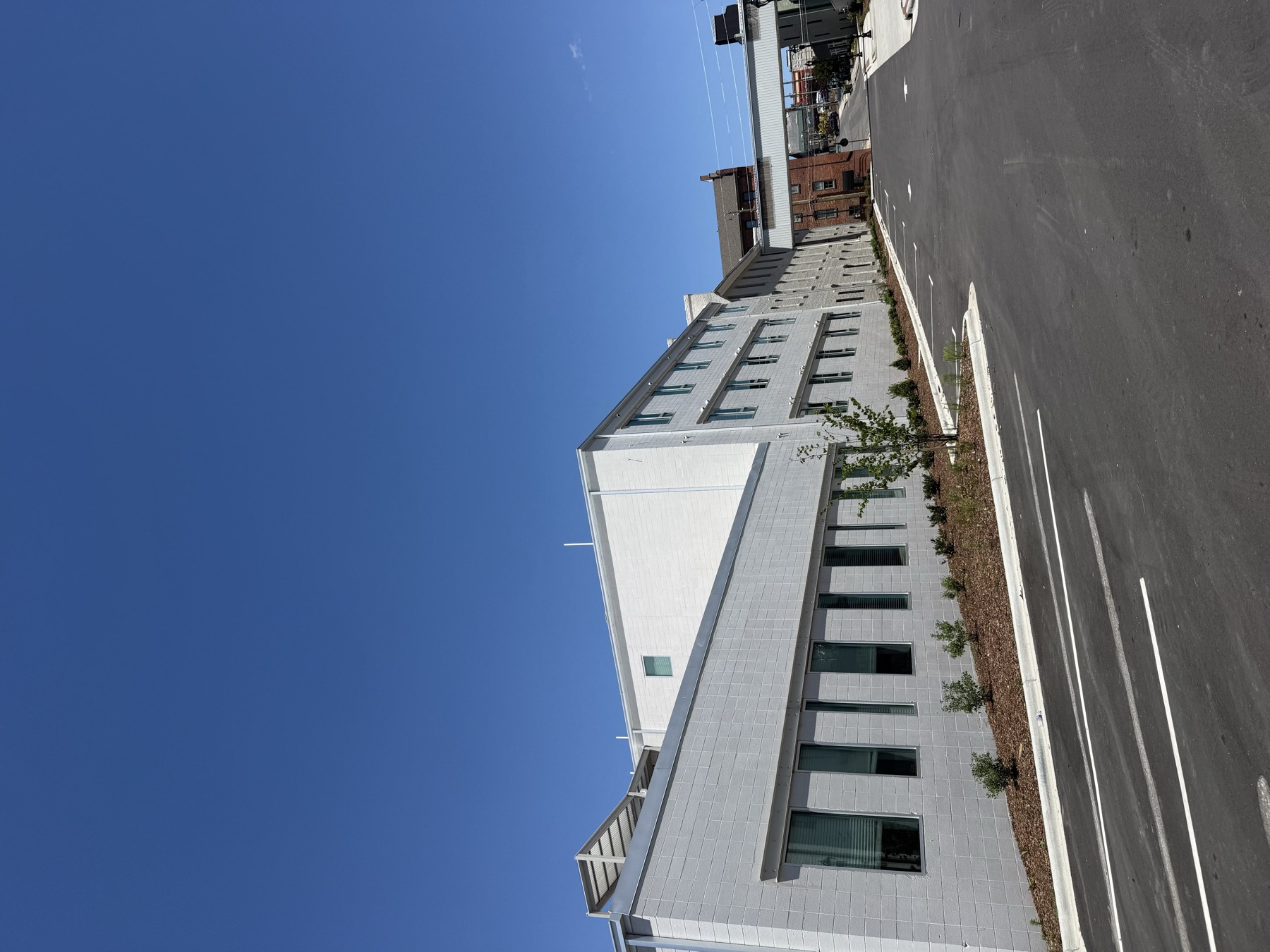 Commercial building exterior cleaning